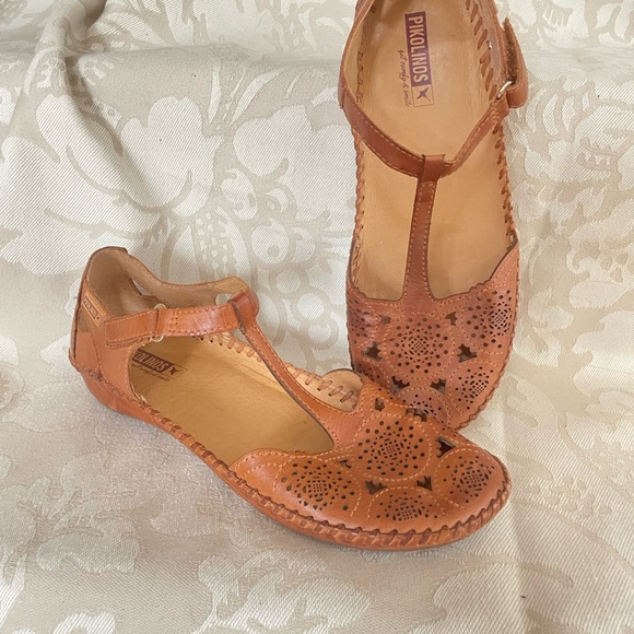 PIKOLINOS Brown Flats with Cutout Design - Picture 4 of 6